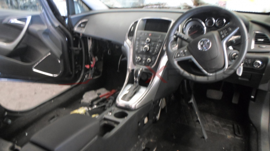 OPEL INSIGNIA 2.0 CDTI 2011