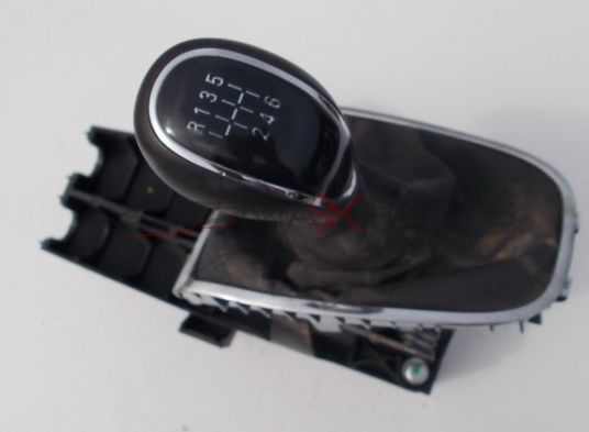 Скоростен лост за OPEL ASTRA J 6 SPEED MANUAL GEAR SELECTOR SHIFTER  55598025