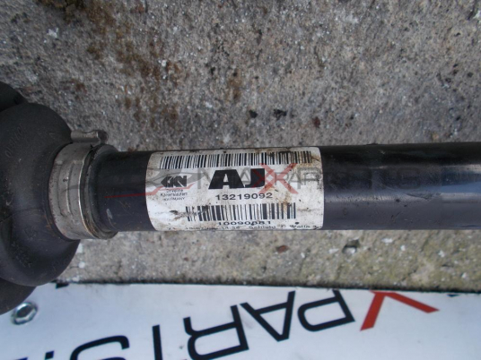 Предна дясна полуоска за Opel Insignia 2.0CDTI Front right driveshaft 13219092