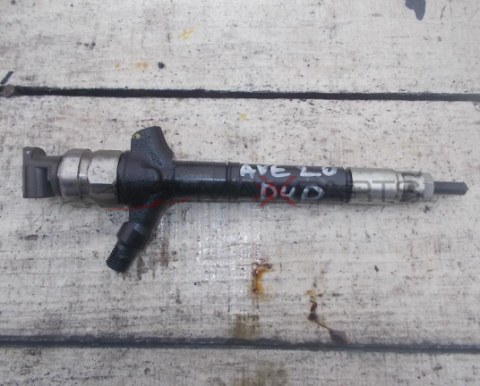 Дюза за TOYOTA AVENSIS 2.0 D4D FUEL INJECTOR 23670-0R190