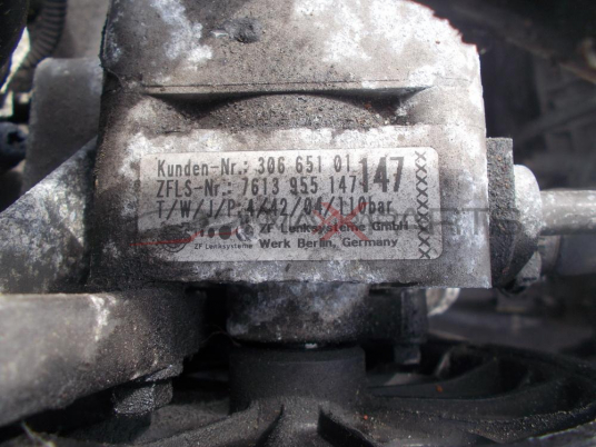 Хидравлична помпа за Volvo XC70 2.4 D5 Hydraulic pump 30665101 7613955147