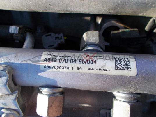 Горивна рейка за Chrysler 300C 3.0D FUEL RAIL A6420700495