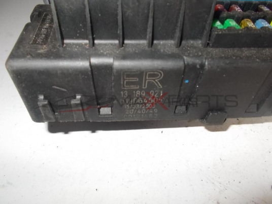 Бушонно табло за OPEL VECTRA C FUSE BOX 13189921