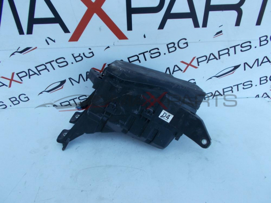 Бушонно табло за Toyota Rav4 Fuse box