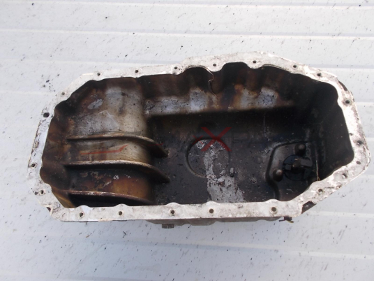 Картер за VW GOLF 4 1.4 16V 75 HP  030103603P  030 103 603 P OIL PAN