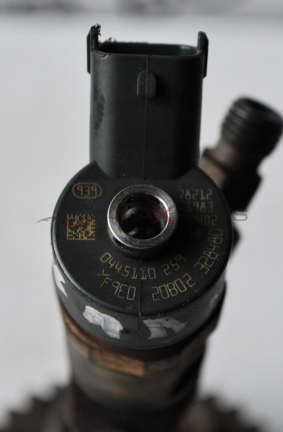 Дюза за Peugeot  307  1.6HDI  110h  FUEL INJECTOR       0445110259