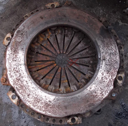 Феродов диск и притискателен диск за PEUGEOT 308 1.6HDI 110hp