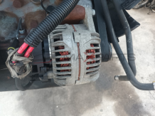 ГЕНЕРАТОР IVECO 3.0D  584  140A 504 057 813 E8  14V 75-140A  0 124 525 064  Made in Spain 900