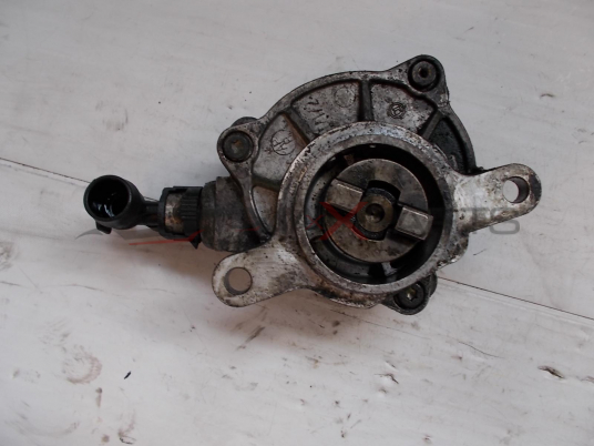Вакум помпа за RENAULT LAGUNA 2  2.2 DCI  8200102535