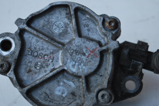 Вакуум помпа за PEUGEOT/CITROEN 1.6HDI  D156-2B  10 01 T