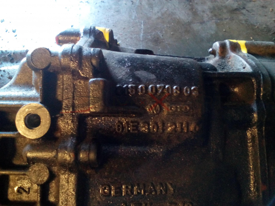AUDI A6 2.5 TDI MANUAL GEARBOX 01E301211