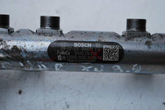 Горивен рейл за JAGUAR XJ 3.0D  0 445 216 030  EQ9GD 9X2Q-9D280-FA