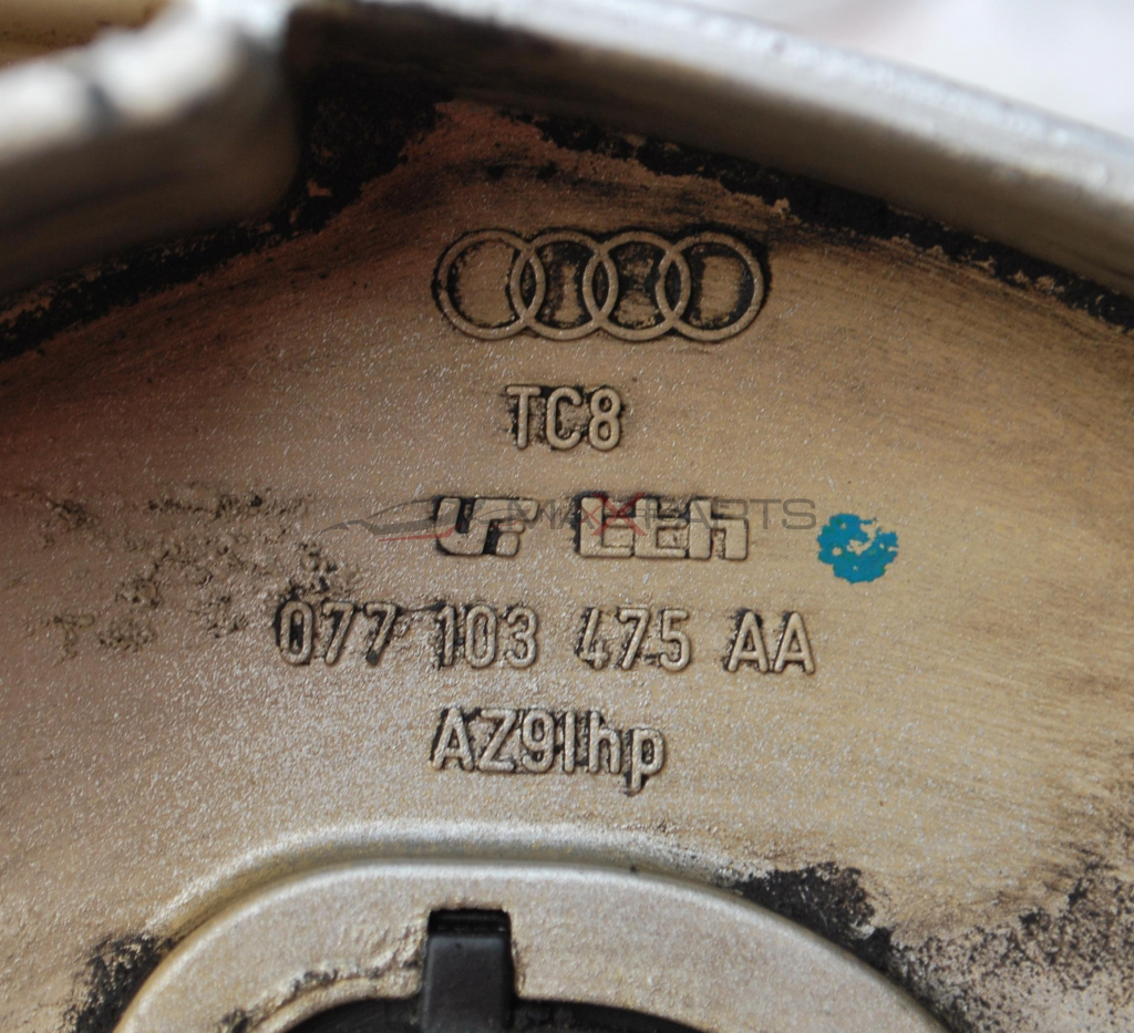 Капак клапани за AUDI A8 4.2TDI  077 103 475 AA