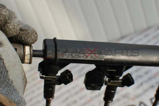 Бензинови инжектори с горивна рейка за Peugeot 308 1.6i 16v V7575645 V7528176