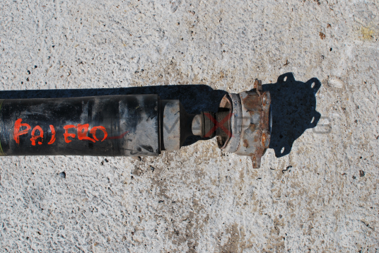 Преден кардан за Mitsubishi Pajero 3.2DID