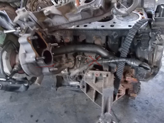 Двигателен блок за RENAULT 2.2 DTI