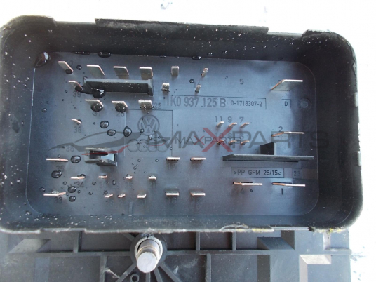 Бушонно табло за VW GOLF 6 1K0937125B  Fuse Box 1K0 937 125 B