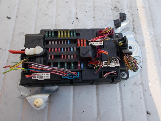 Бушонно табло за MINI COOPER COUPE S 1.6 TURBO  Fuse box  3451925