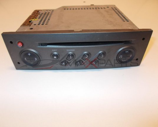 SCENIC II  Tuner List Radio/CD Player 8200300859