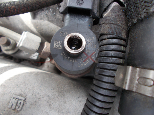 Дюза за Opel Insignia 2.0CDTI FUEL INJECTOR 0445110327