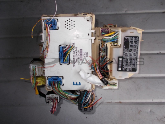 Бушонно табло за SUZUKI SWIFT 1.3 DDiS  FUSE BOX 36770-62J40
