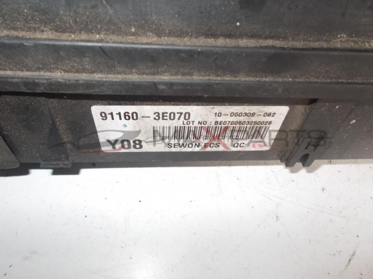 Бушонно табло за KIA SORENTO FUSE BOX 91160-3E070