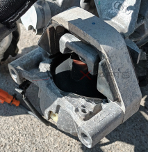 ЛЯВ ТАМПОН ДВИГАТЕЛ AUDI A6 4G