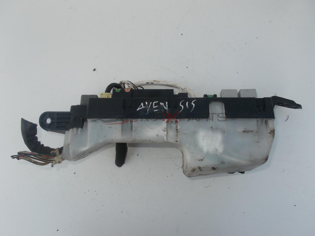 Бушонно табло за TOYOTA AVENSIS FUSE BOX