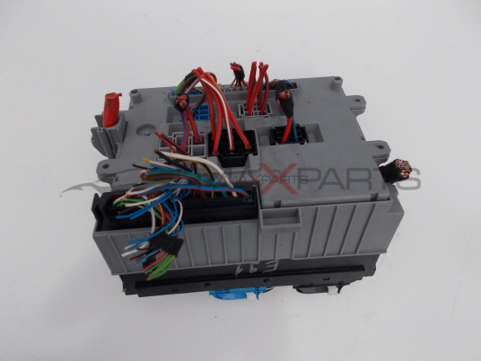 Бушонно табло за BMW E91 335D Fuse box 6906622-06