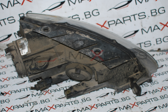 Преден ляв фар за Volkswagen Passat 6