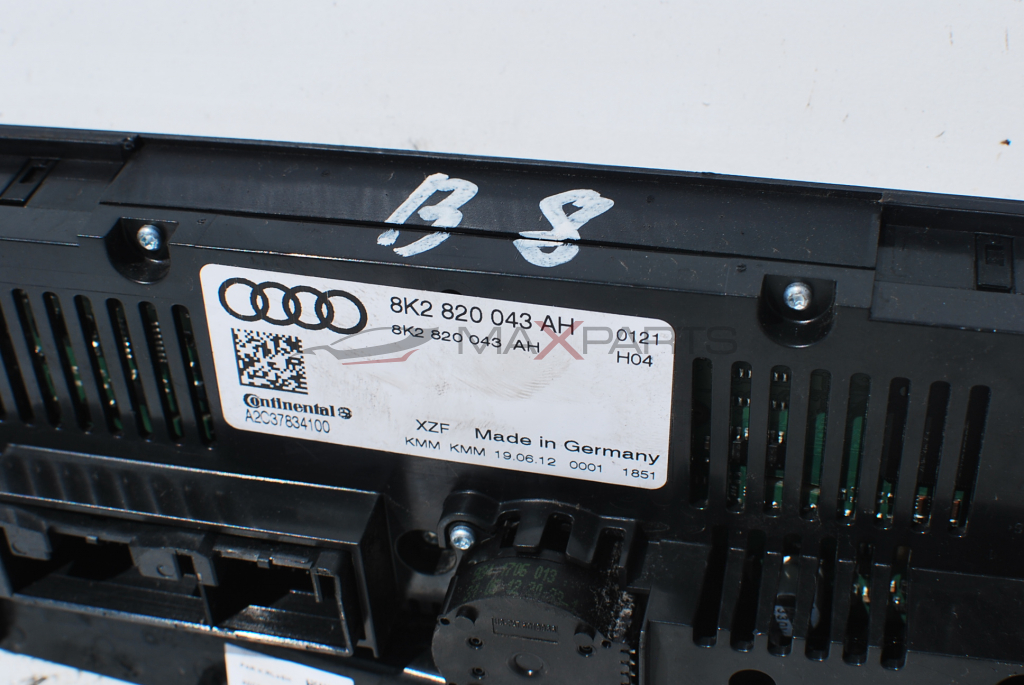 Клима управление за Audi A4 B8 8K2 820 043 AH