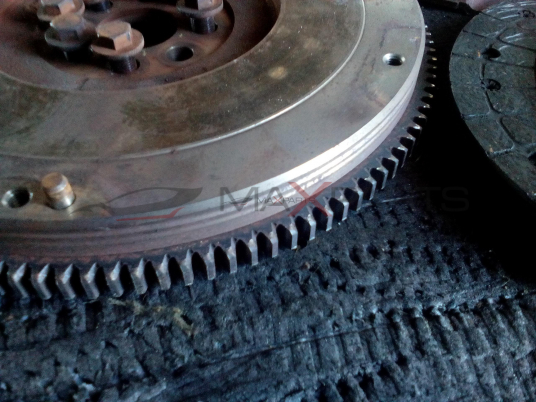 AVENSIS 1.8 I Clutch kit