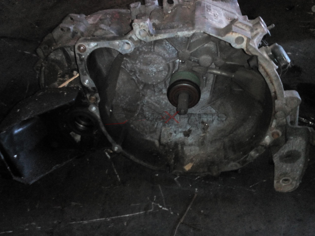 VOLVO S40/V40 1.9 DCI MANUAL GEARBOX 1023825