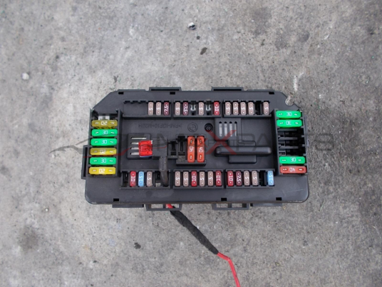 Бушонно табло за BMW F30 FUSE BOX 6114 V79337879