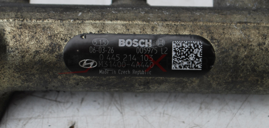 Горивен рейл за KIA SORENTO 2.5CRDI  0 445 214 103
