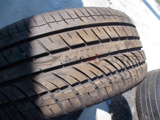 2бр. гуми Evergreen EU72 97W 235/45ZR17 DOT2615