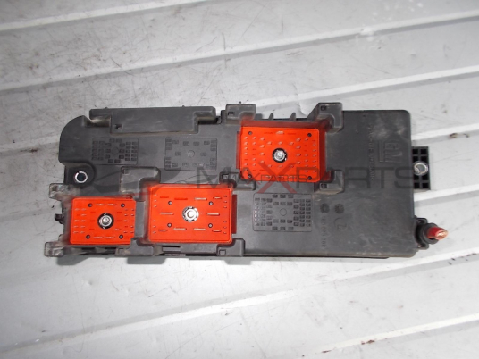 Бушонно табло за SAAB 9-3 Fuse box  12769644   519109607
