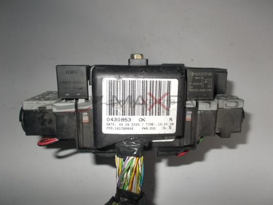 Бушонно табло за VOLVO S60 FUSE BOX 08696040