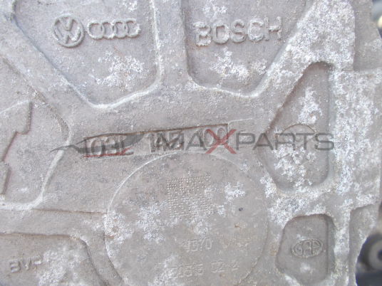 Вакуум помпа за VW Golf 6 1.6TDI VACUUM PUMP 03L145100F