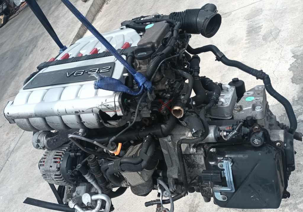 ДВИГАТЕЛ BUB 3.2  GOLF V 4MOTION  3.2 r32 v6 24v