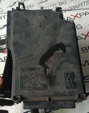 БУШОННО ТАБЛО С КУТИЯ  RENAULT TRAFIC 1.6D