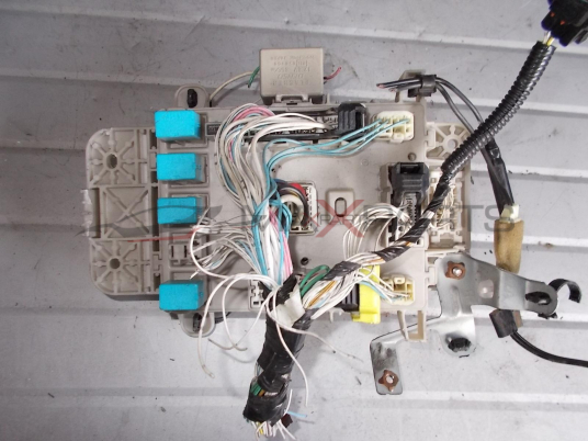 Бушонно табло за TOYOTA RAV 4  Fuse box