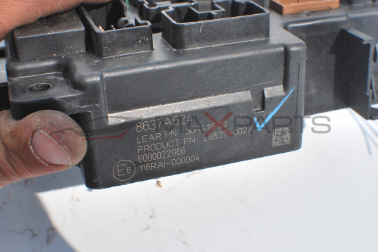 Бушонно табло за Peugeot 4007 8637A824