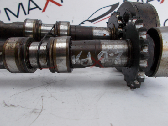 Разпределителни валове за VW Audi 2.0FSI 06D109111B