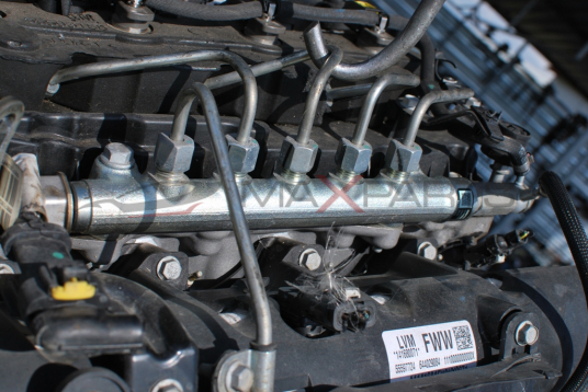 Горивен рейл за Opel Astra J 1.6CDTI 55570022