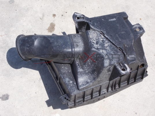 ФИЛТЪРНА КУТИЯ VOLVO S80 D5 2.4 D AIR FILTER BOX
