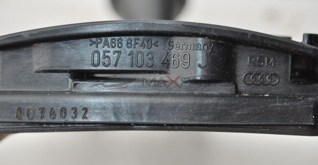 Капак клапани за AUDI A8 4.2TDI  057 103 469 J