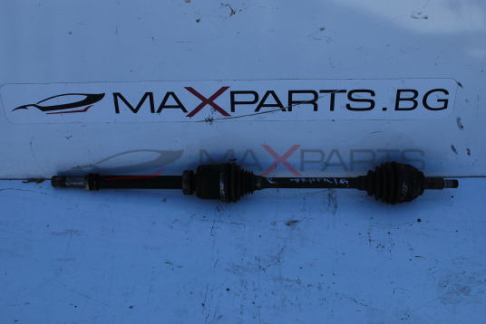 ДЯСНА  ПОЛУОСКА  RENAULT TRAFIC 2016