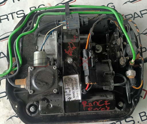 КОМПРЕСОР ВЪЗДУШНО ОКАЧВАНЕ RANGE ROVER VOQUE 4.4 V8   ЦЕНАТА Е САМО ЗА КОМПРЕСОРА НА СНИМКИТЕ  РАЗПРЕДЕЛИТЕЛЯ СЕ ПРОДАВА ОТДЕЛНО   Pressings Ltd. Coventry England  6H42 3B484 HF Serial No : 0026427  ROVER RANCE  ART  Cag  Pressings Ltd Coventry England  