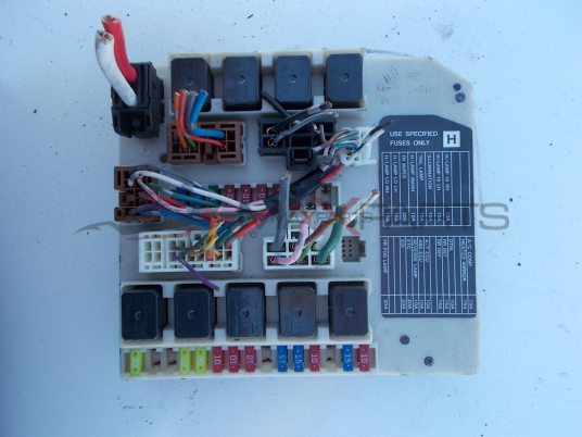 Бушонно табло за NISSAN NAVARA D40 FUSE BOX UNIT 284B7EB31C
